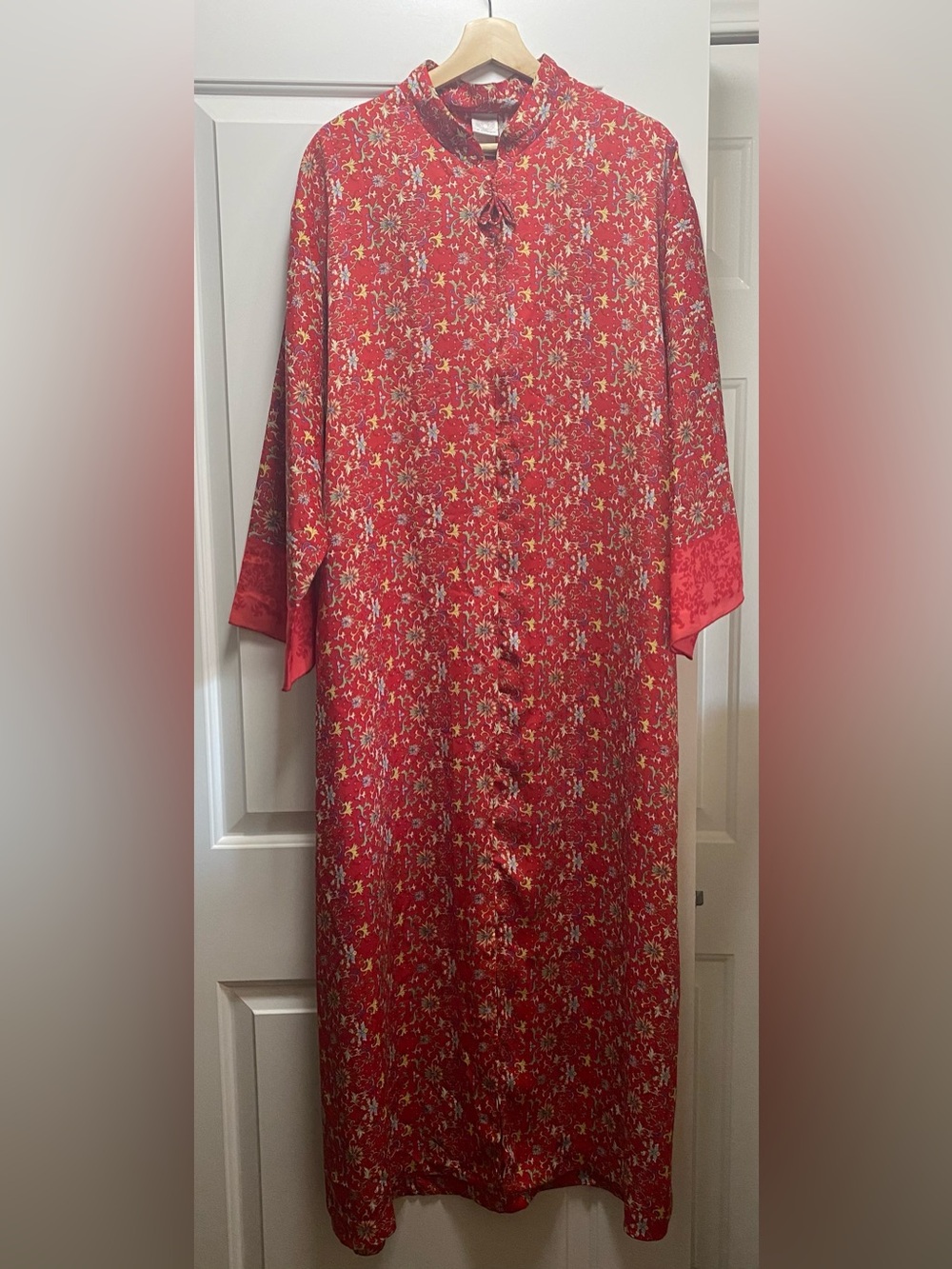Natori Red Floral Full Zip Lounge Robe / Kimono M